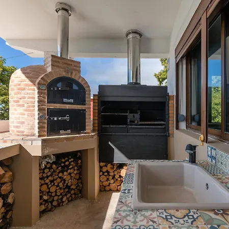 Chalet Maison Mialon: Amidst Of Nature
