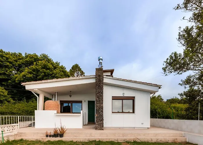 Maison Mialon: Amidst Of Nature