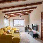 Maison Mialon: Amidst Of Nature *
